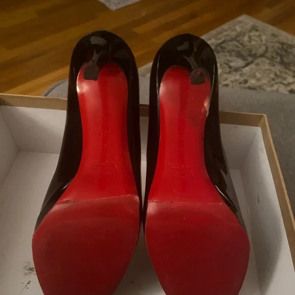 Authentic Christian Louboutin “NEW SIMPLE PUMP 120 patent-. European size 40.5 - Picture 4 of 6